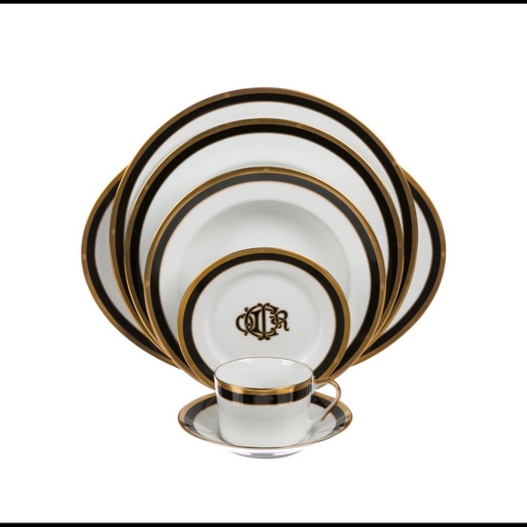 CHRISTIAN DIOR MONOGRAM 52 pieces dinnerware set. - Picture 7 of 8
